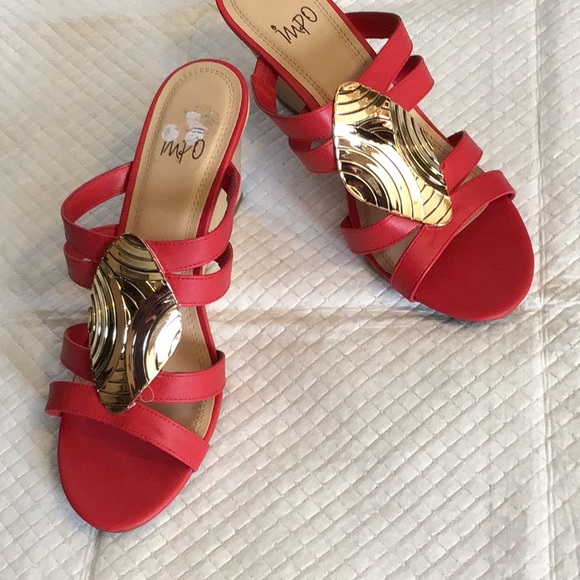 Shoes - Picture 1 of 2